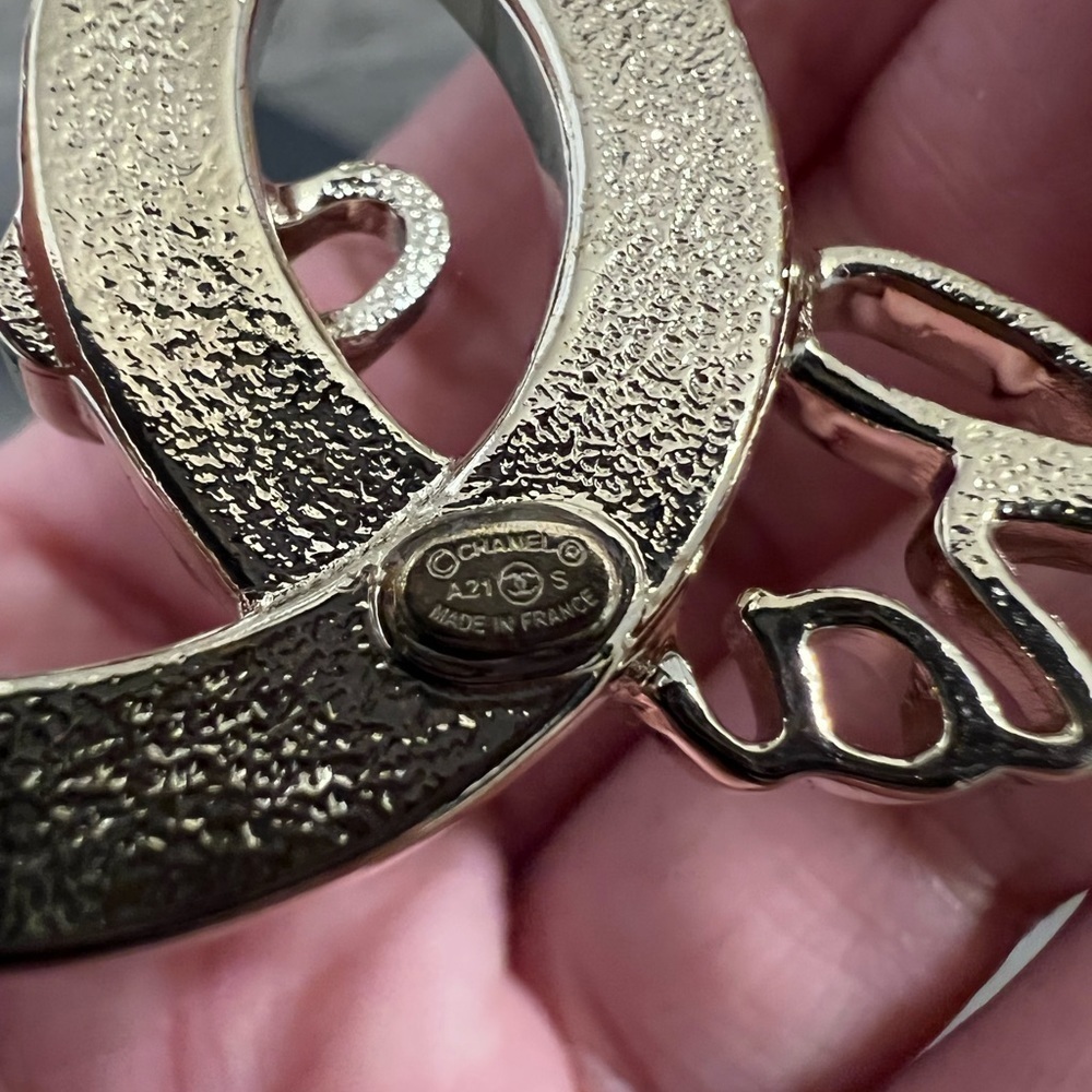 Chanel Crystal Coco Script Brooch Light Gold - Au… - image 4